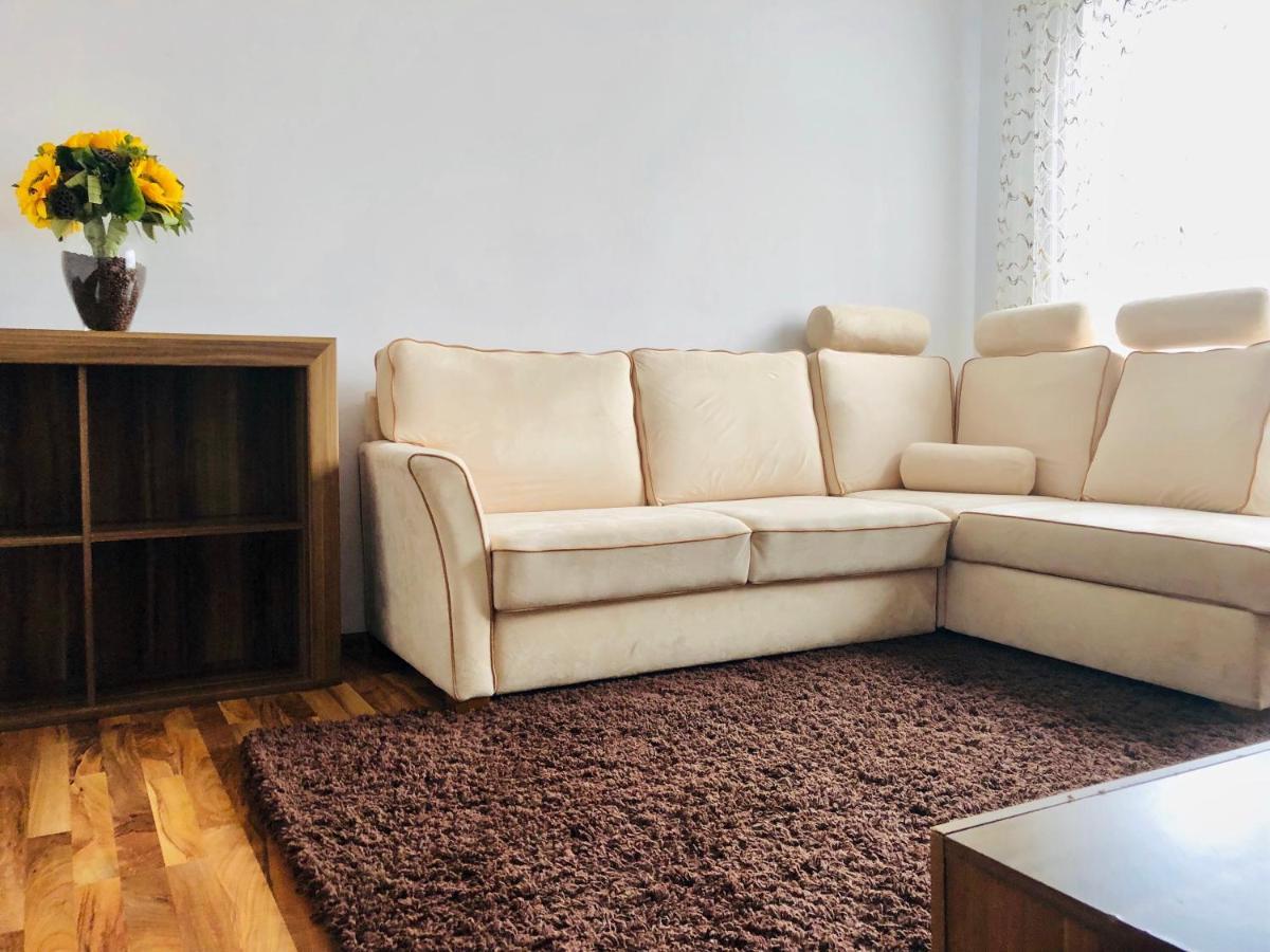 Little Cute Homey Apartman Сату Маре Екстериор снимка